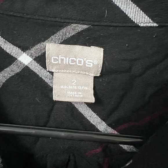 Chico's Women’s Fall Black and White Plaid Shirt Size 2 - Picture 5 of 5